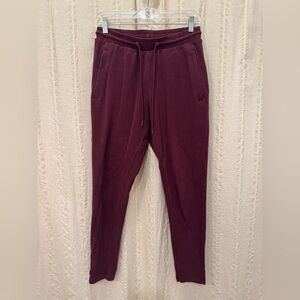 Alphalete Joggers - Maroon